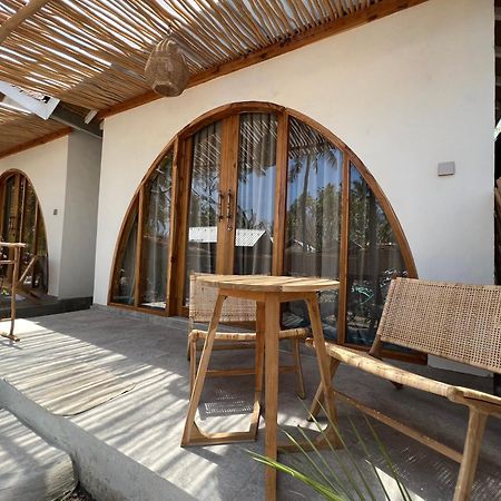 Rumah Canaria Bungalow Gili Trawangan Exterior foto