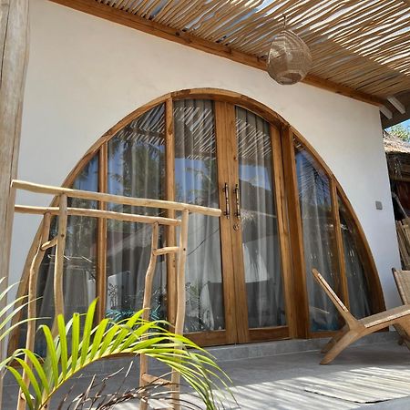 Rumah Canaria Bungalow Gili Trawangan Exterior foto